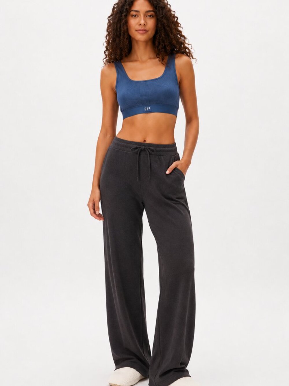 GapBody Ribbed Logo Comfort Racerback Bra Medium NWT GPW01051